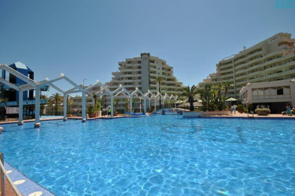 Apartamento 215. Primera Linea De Playa. ベナルマデナ エクステリア 写真